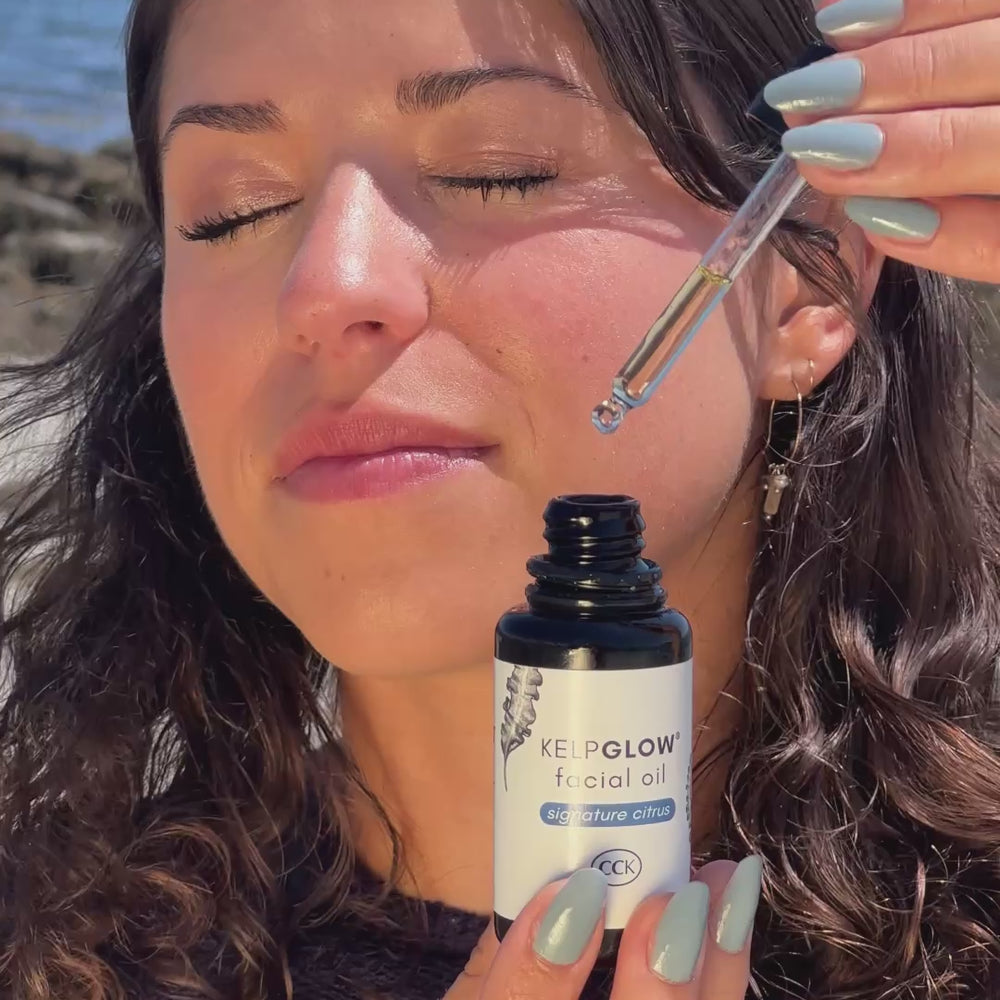 
                      
                        Load and play video in Gallery viewer, KelpGlow® Facial Oil (Signature Citrus) - 1 fl oz (30ml)
                      
                    